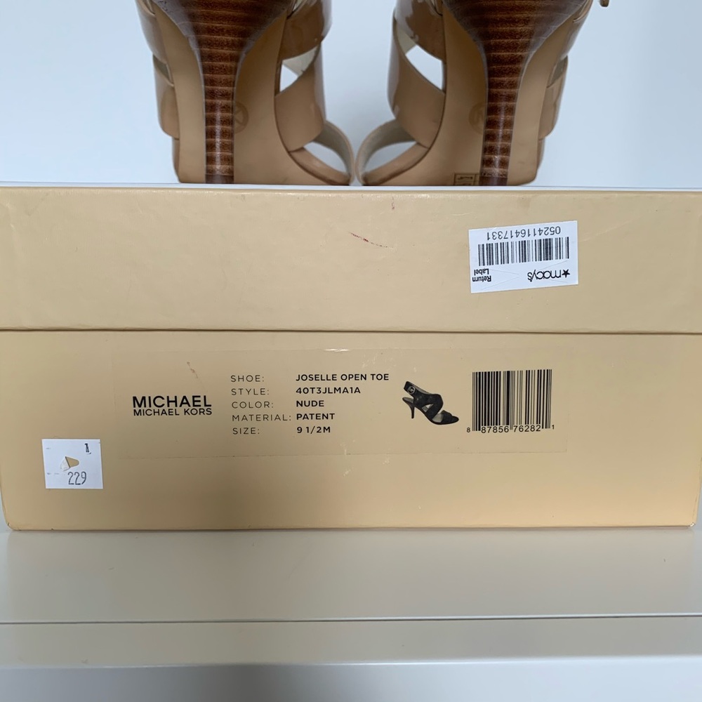 Michael Kors Nude patent Leather Open Toe Shoes - Picture 5 of 10